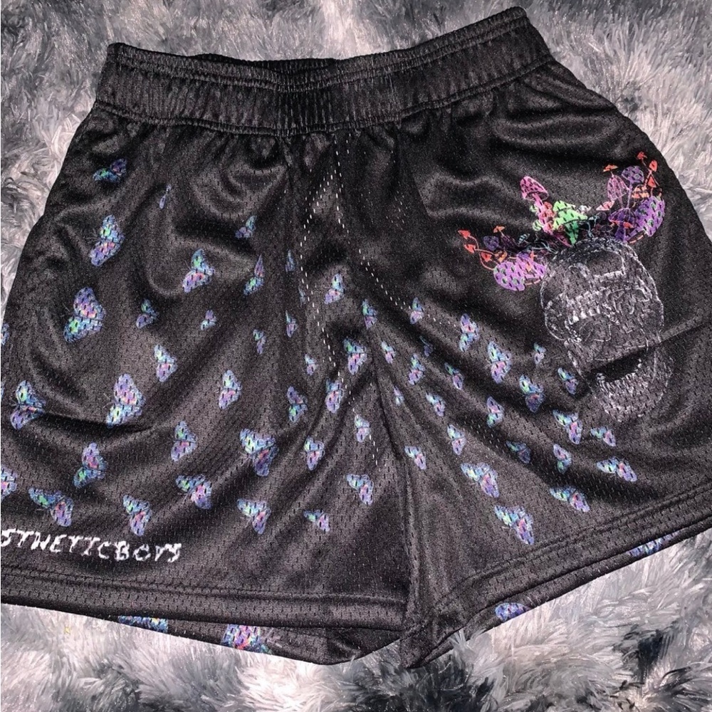 NWT $THETICBOY$ 5” MESH SHORTS WITH SKULL AND SHROOMS. LIMITED EDITION.